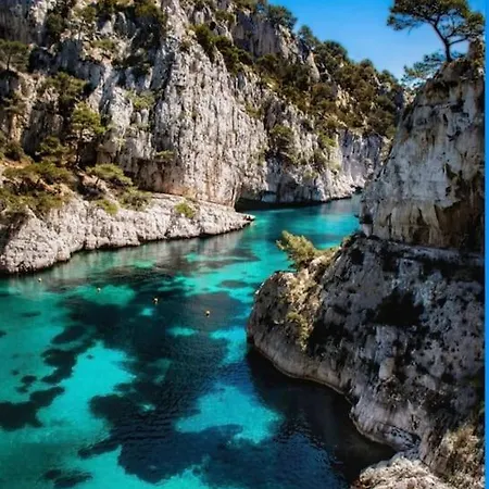 Villa Calanques Park *