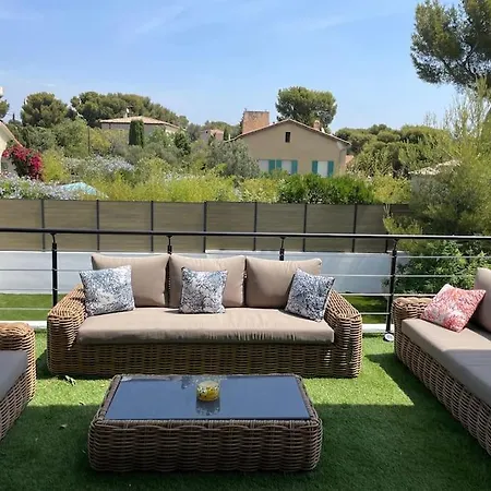 Villa Calanques Park